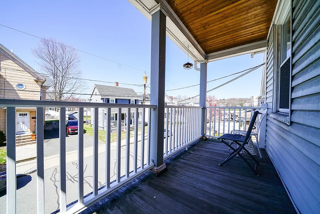 3 bed, 1.5 bath, 1530 sqft, $3,500 — Photo 3