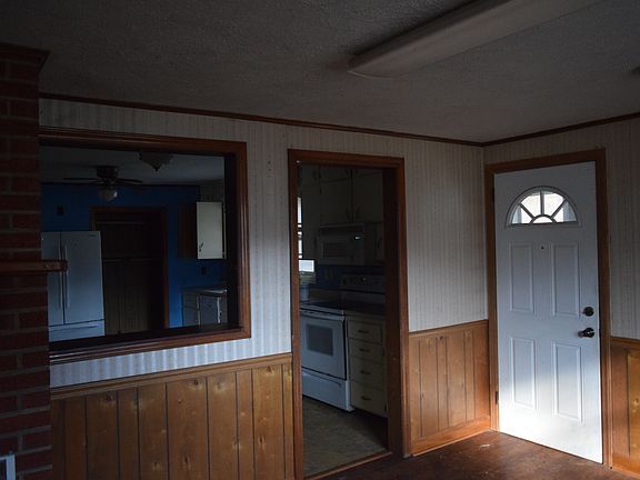 4th image of 148 Skyview Dr