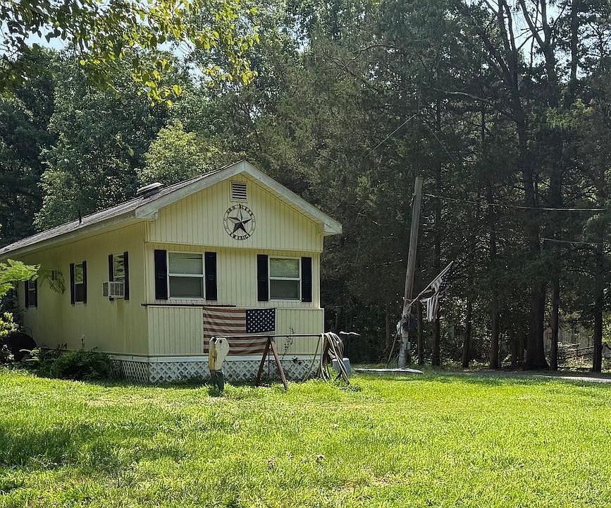 1st image of 886 Lower Mill Rd