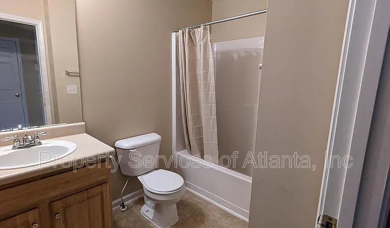 2207 Miranda Dr — Photo 12
