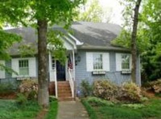2455 E Gentle Oaks Ln, Fayetteville, AR 72703