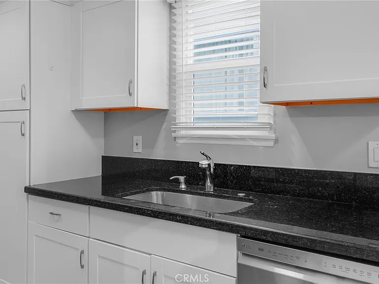 16144 W Sunset Blvd #3 — Photo 10