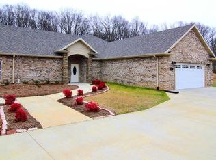 2923 Shadow Wood Ln, Cape Girardeau, MO 63701