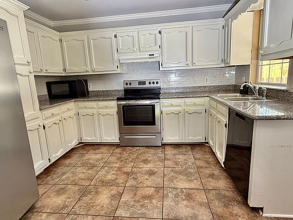 5th image of 14151 Jane Seymour Dr