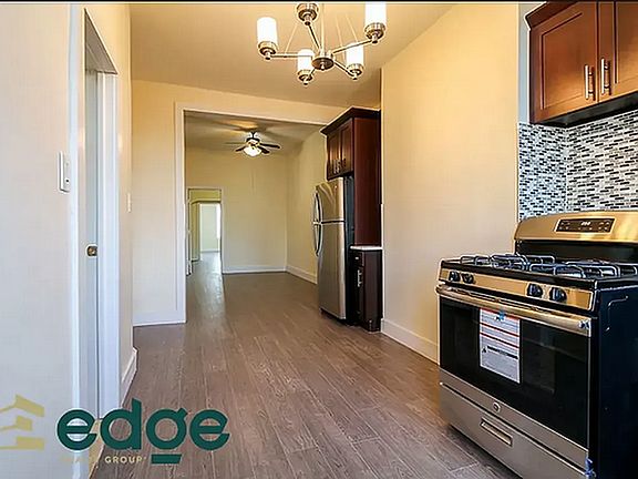 3rd image of 161 Troutman St APT 2L