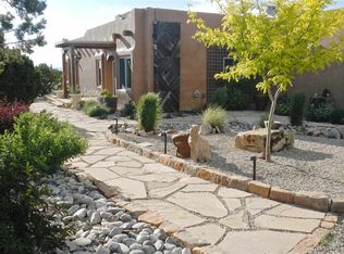 2 Dovela Ct, Santa Fe, NM 87508