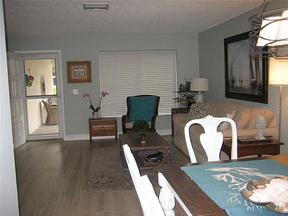 4th image of 1451 Queen Anne Blvd