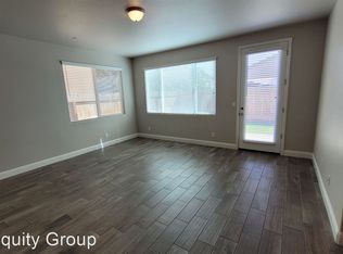 3917 W Jerome Ave, Visalia, CA 93291