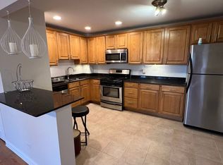10139 Hartford Ct APT 2D, Schiller Park, IL 60176