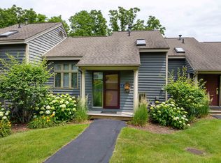 15 Valleywood Ln, Galena, IL 61036
