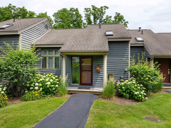 15 Valleywood Ln, Galena, IL 61036