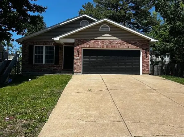 617 N 6th St, Festus, MO 63028