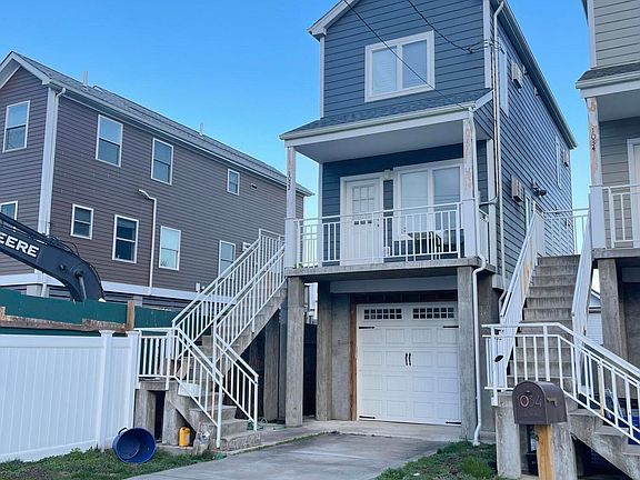 2nd image of 1032 Olympia Blvd