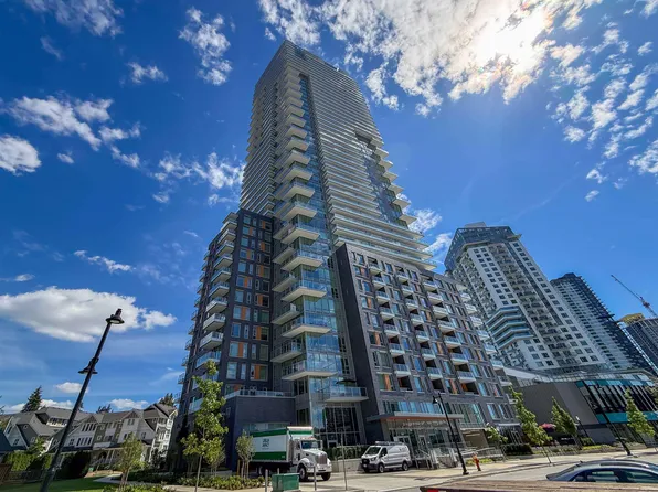 567 Emerson St #3102, Coquitlam, BC V3J 0G3