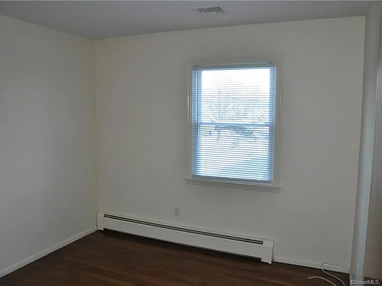 22 Essex Rd — Photo 19