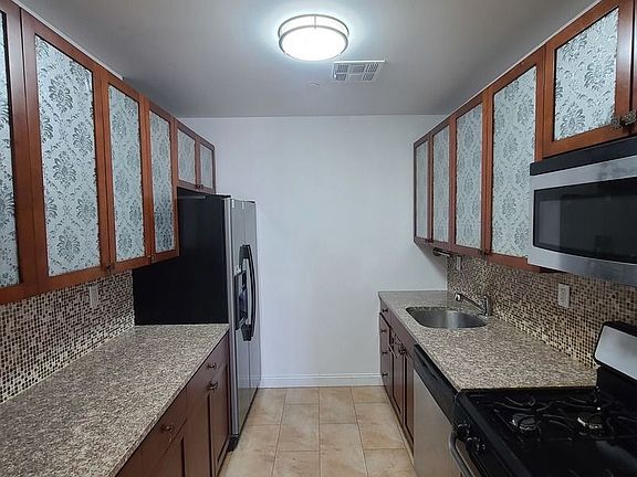 2nd image of 2830 W 16th St #2F