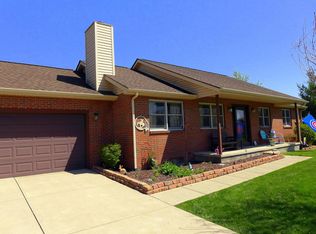 155 Chateaugay Dr SW, Pataskala, OH 43062