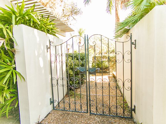 3rd image of 602 Cordova Dr