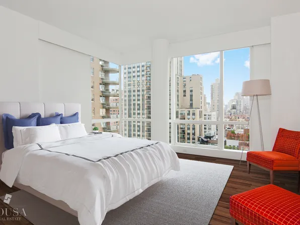 151 East 85th Street 12K image 2 of 19