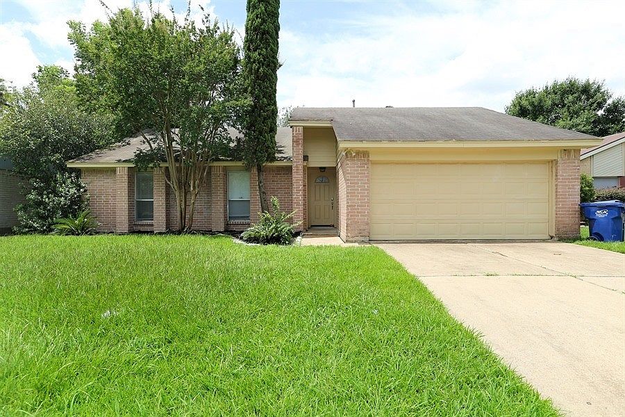 1st image of 18051 Forest Cedars Dr