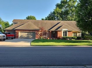 7541 SW Oxfordshire Rd, Topeka, KS 66614