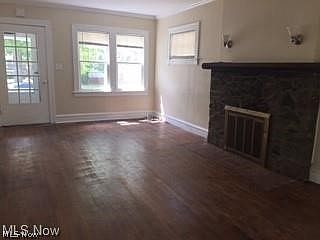 2nd image of 1033 Rushleigh Rd