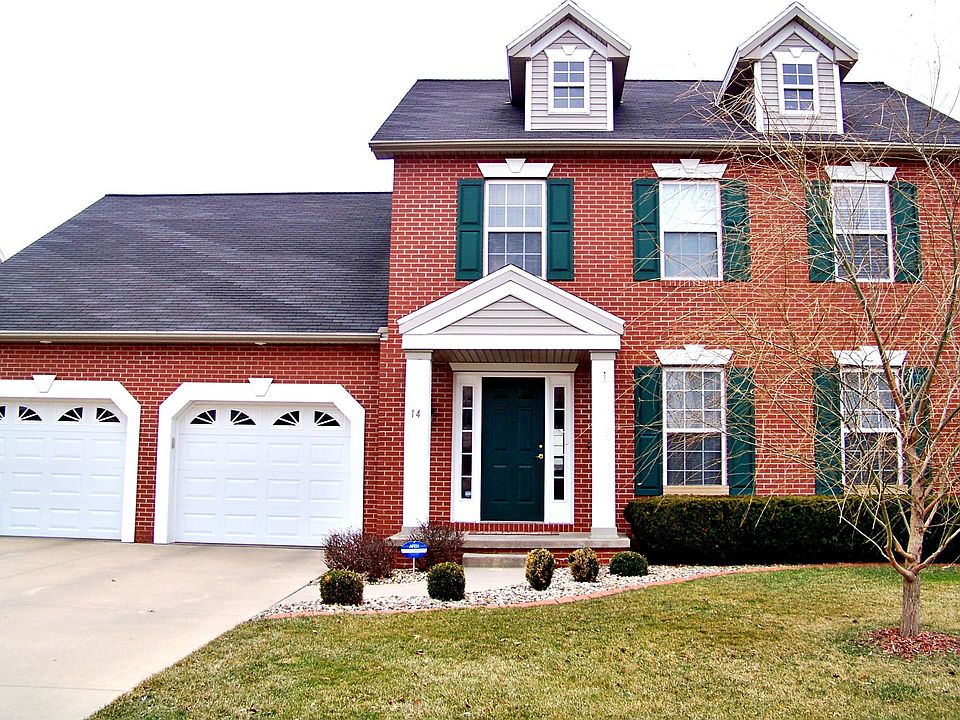 Gorgeus home on the lake!