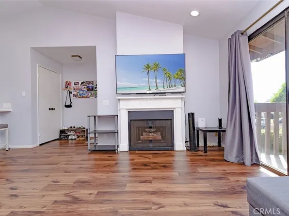 13061 Creek View Dr Unit 203, Garden Grove, CA 92844