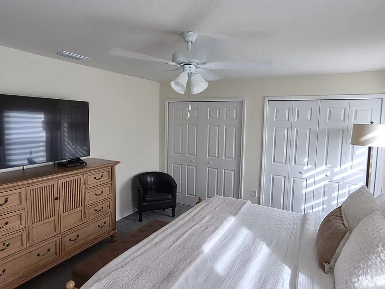 1186 Mission Ln — Photo 3