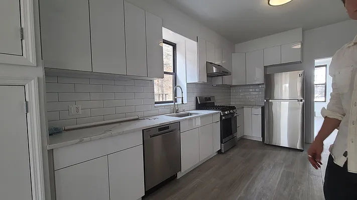 Rented by Matthew Gros-Werter, LREB  | media 10