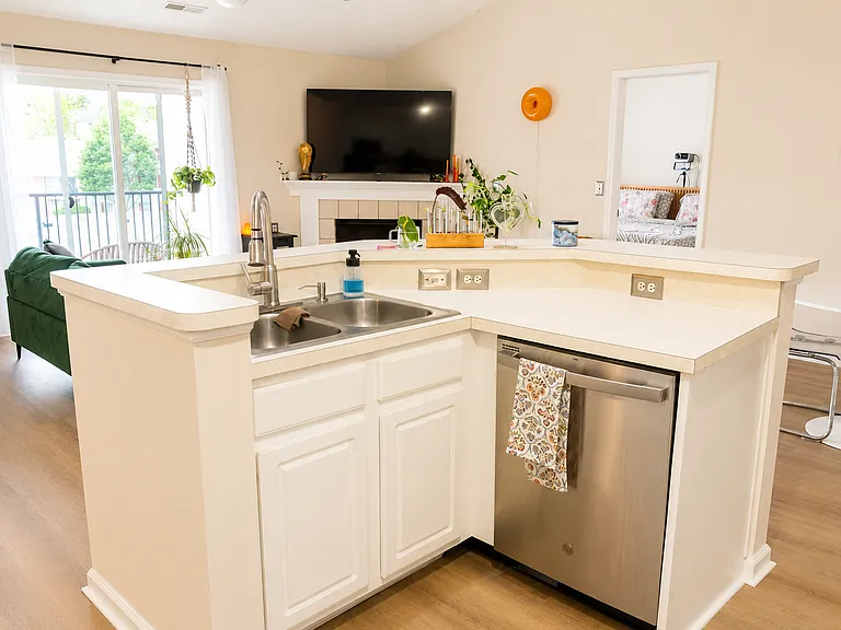 6120 Harbour Pointe #301 — Photo 6