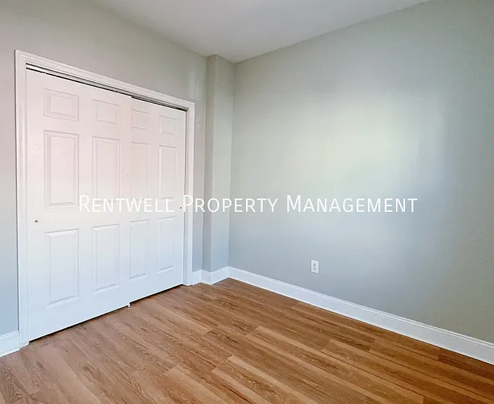 1614 Edgley St — Photo 12