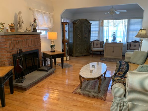 (undisclosed Address)