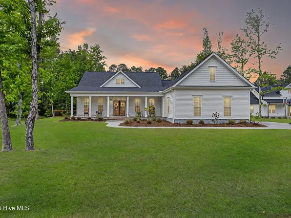 469 Winding Creek Road, Rocky Point, NC 28457