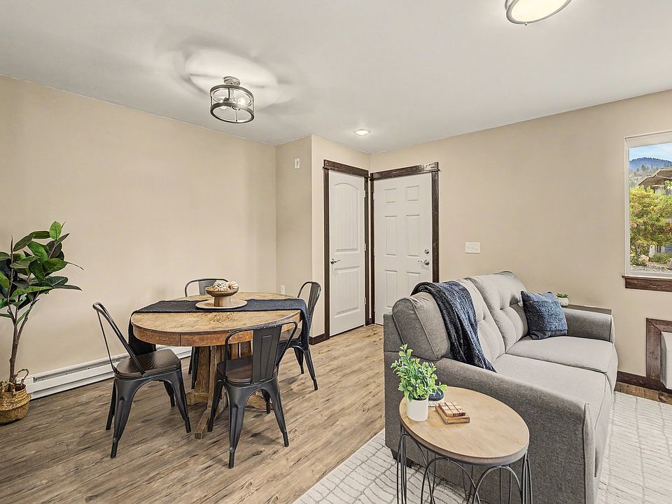 1st image of 2872 Overlook Blvd