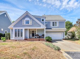 10335 Johns Towne Dr, Charlotte, NC 28210