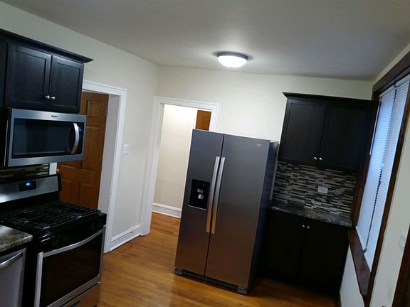 4th image of 1901 N La Crosse Ave #1903-1