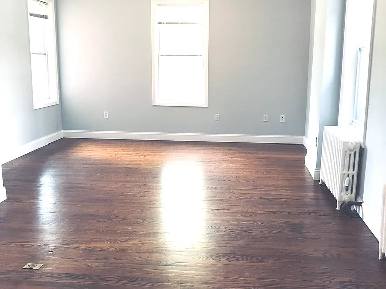 20 Hoyt St #4 — Photo 4