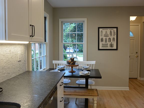 4th image of 10564 Borgman Ave