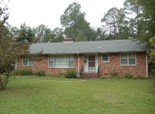 517 S Caledonia Rd, Laurinburg, NC 28352