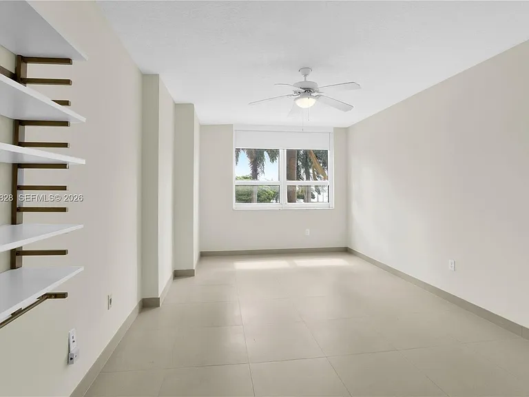 2000 N Bayshore Dr #211 — Photo 28