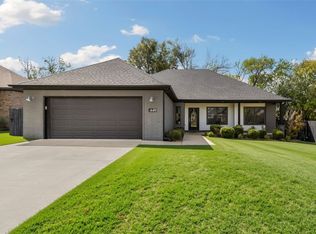 449 N Tacoma St, Farmington, AR 72730
