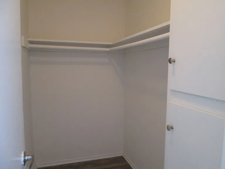 Lido Apartments - 1825 Butler Ave/1822 Colby Ave — Photo 15