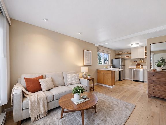 3rd image of 1441 NW 52nd St #4