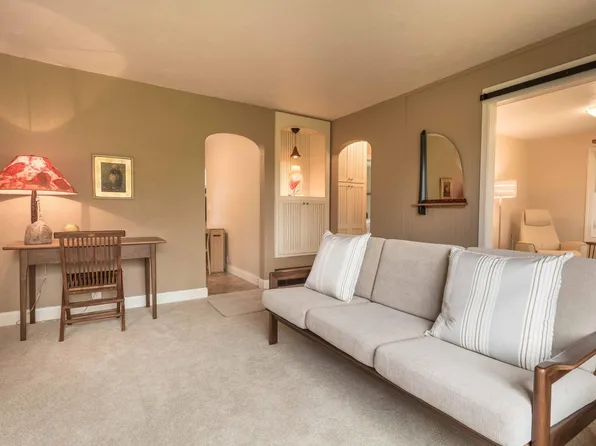 202 Lake Ave S, Ottertail, MN 56571