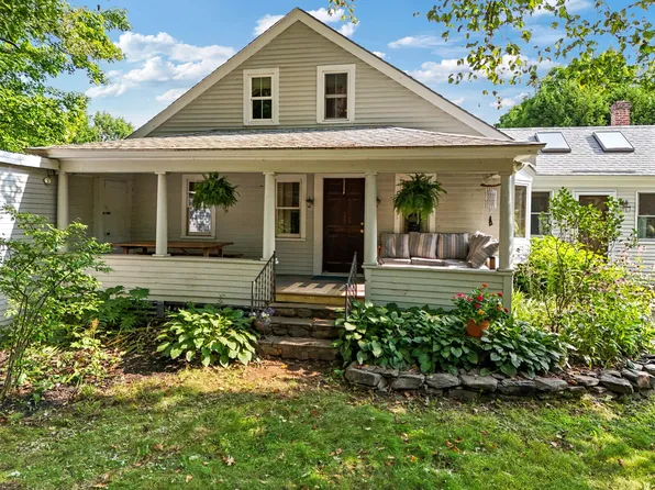 152 Dunns Corner Road, Mount Vernon, ME 04352