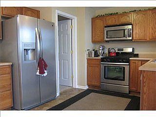4th image of 8109 Barksdale Way