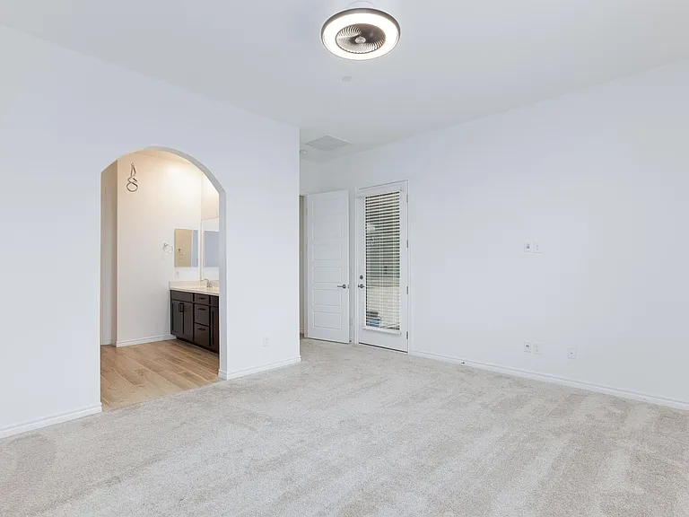 689 Monteverdi Peak St — Photo 20