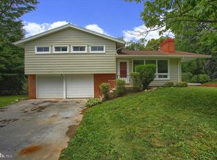 5900 Longview Rd, Harrisburg, PA 17112