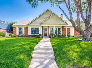 7414 Atlantic Dr, Rowlett, TX 75088